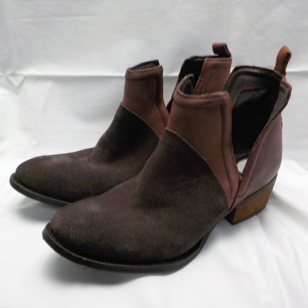 Journee Signature Dempsy Women's Leather Ankle Boots 7.5 Brown/purple